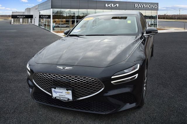 Used 2025 Genesis G70 2.5T image 8