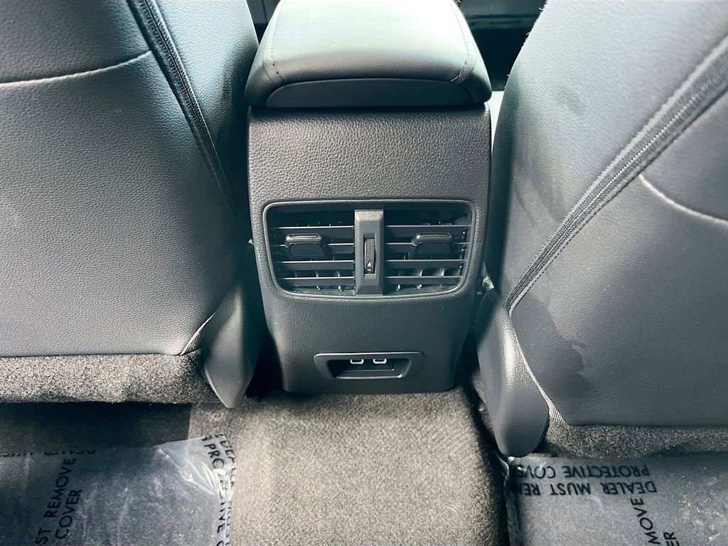 Used 2023 Toyota Corolla Cross XLE w/ Convenience Package FWD image 25