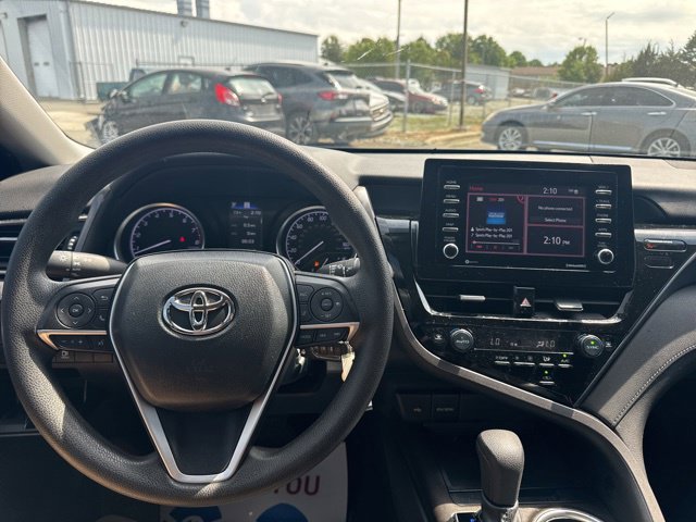 Used 2023 Toyota Camry LE FWD image 11