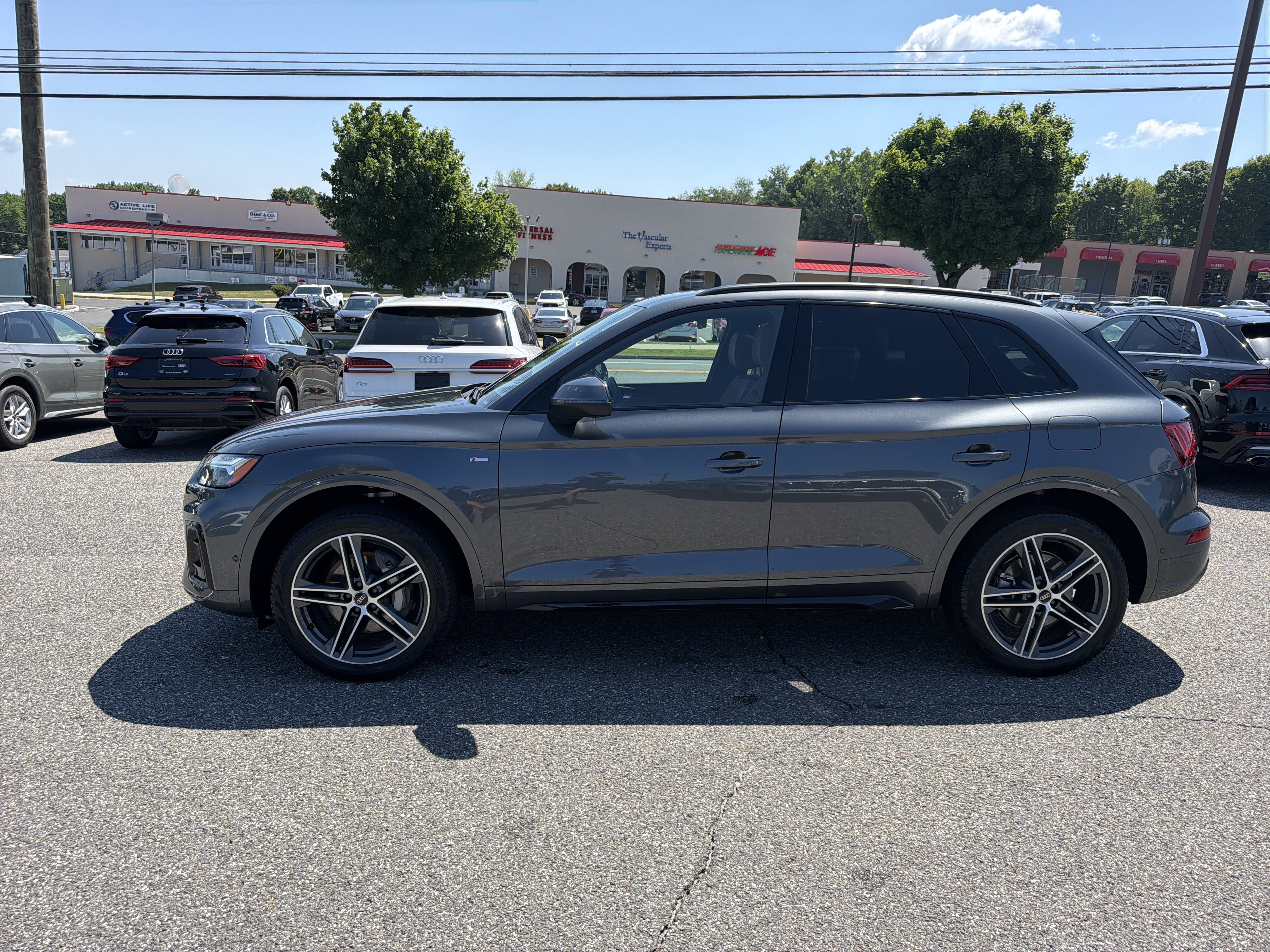 Certified 2023 Audi Q5 e Prestige w/ Prestige Package AWD/4WD image 4