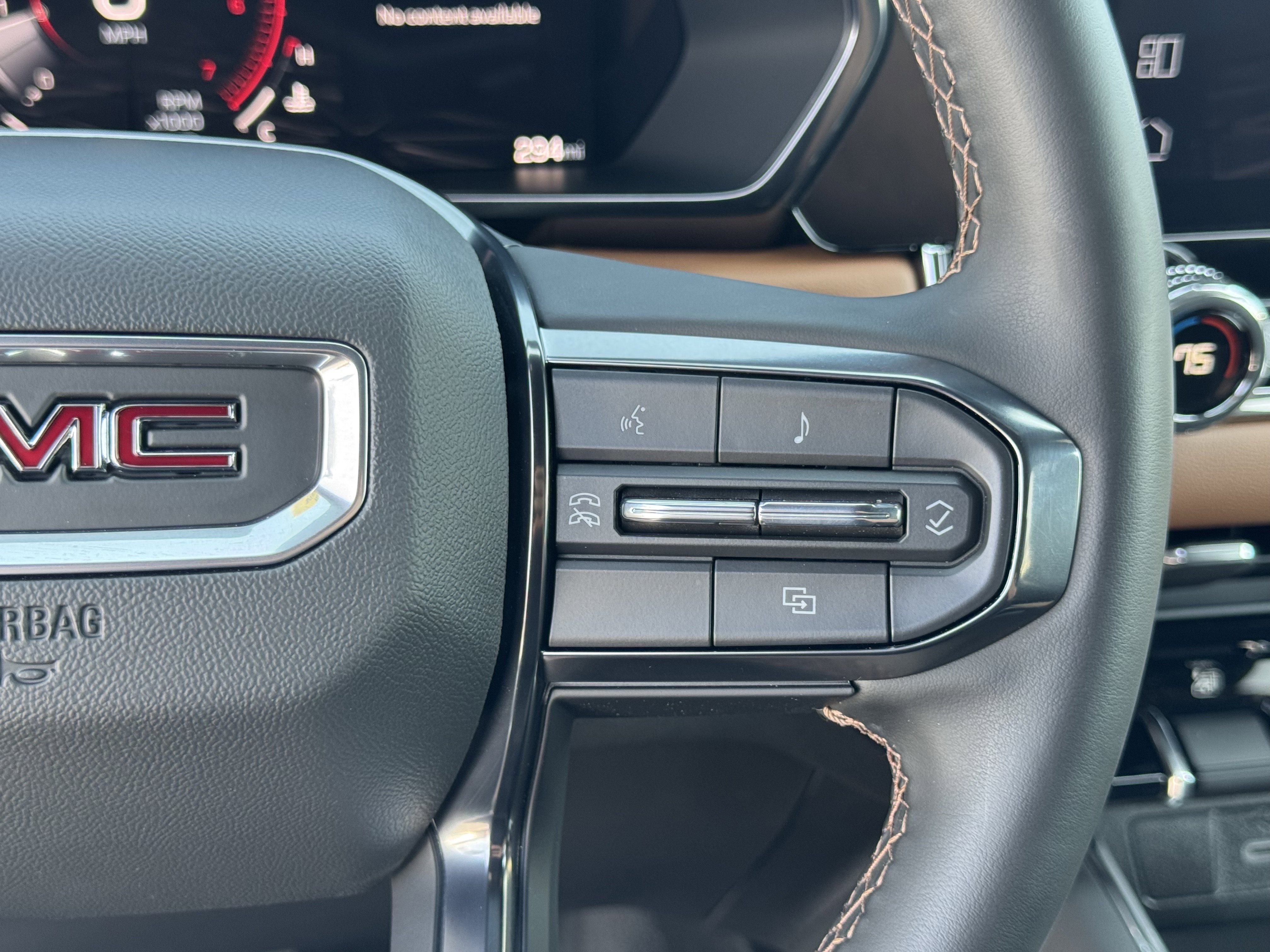 Used 2025 GMC Canyon AT4 w/ Nightfall Edition AWD/4WD image 22
