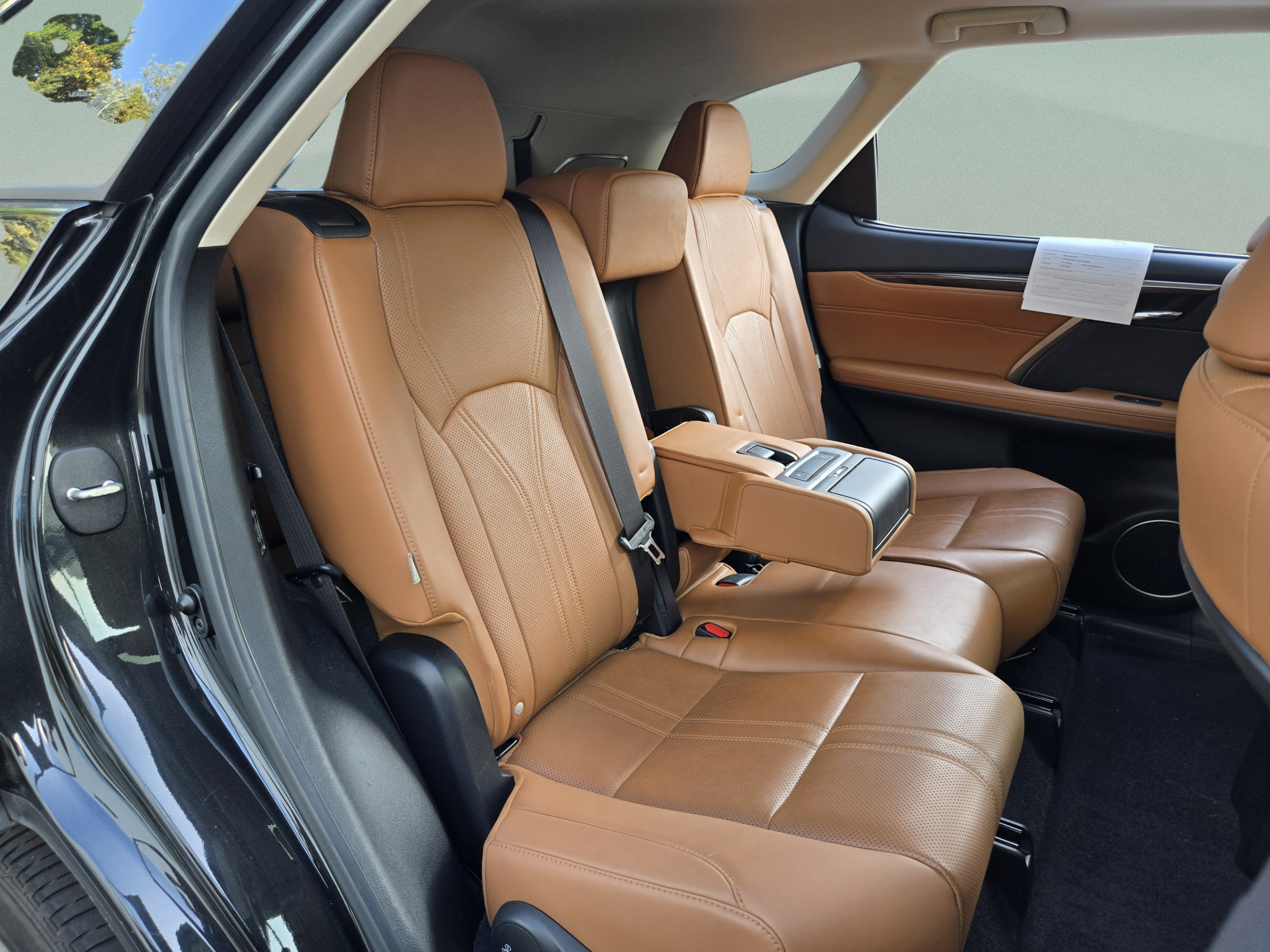 Certified 2022 Lexus RX 350L Luxury w/ Accessory Package (Z1) FWD image 26