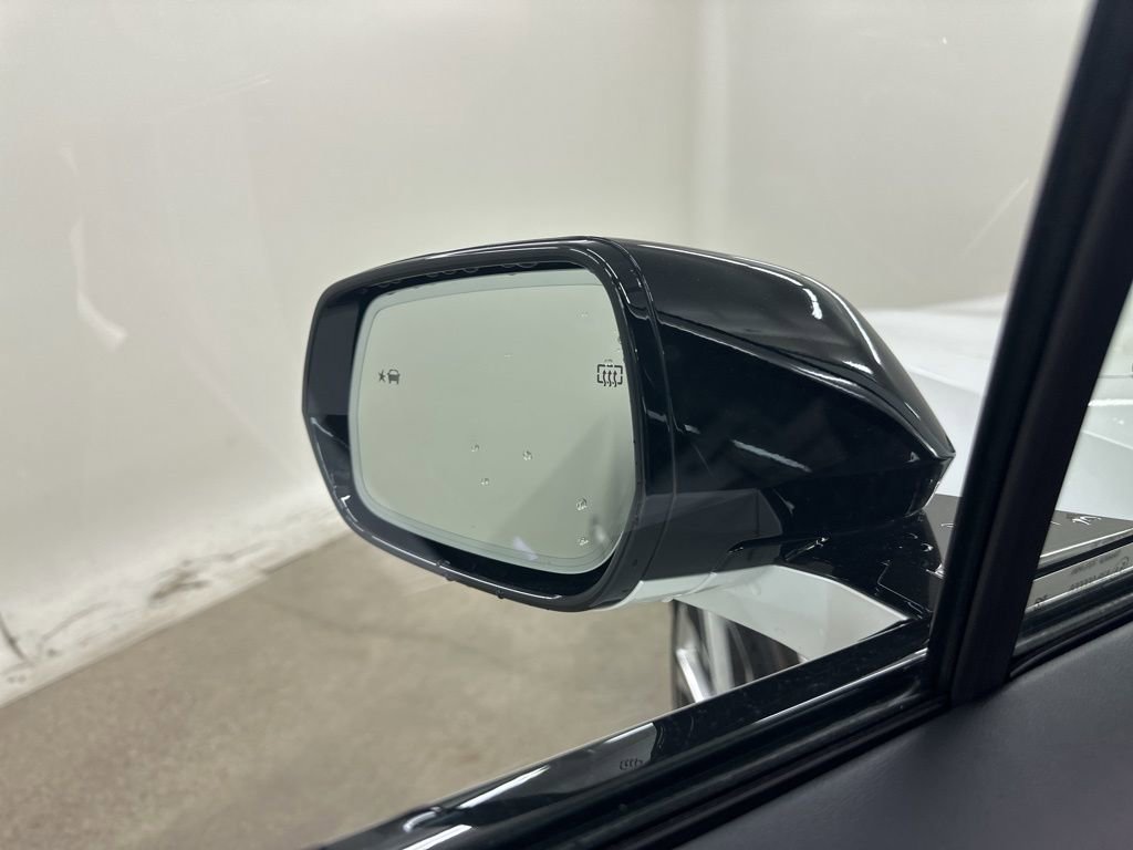 Certified 2025 Cadillac Lyriq Luxury w/ LPO, Floor Liner Package AWD/4WD image 16
