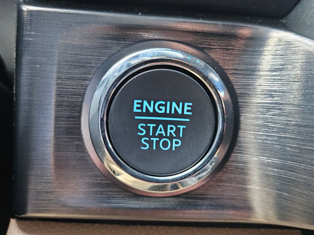 New 2026 Ford F250 Lariat w/ Chrome Package image 12