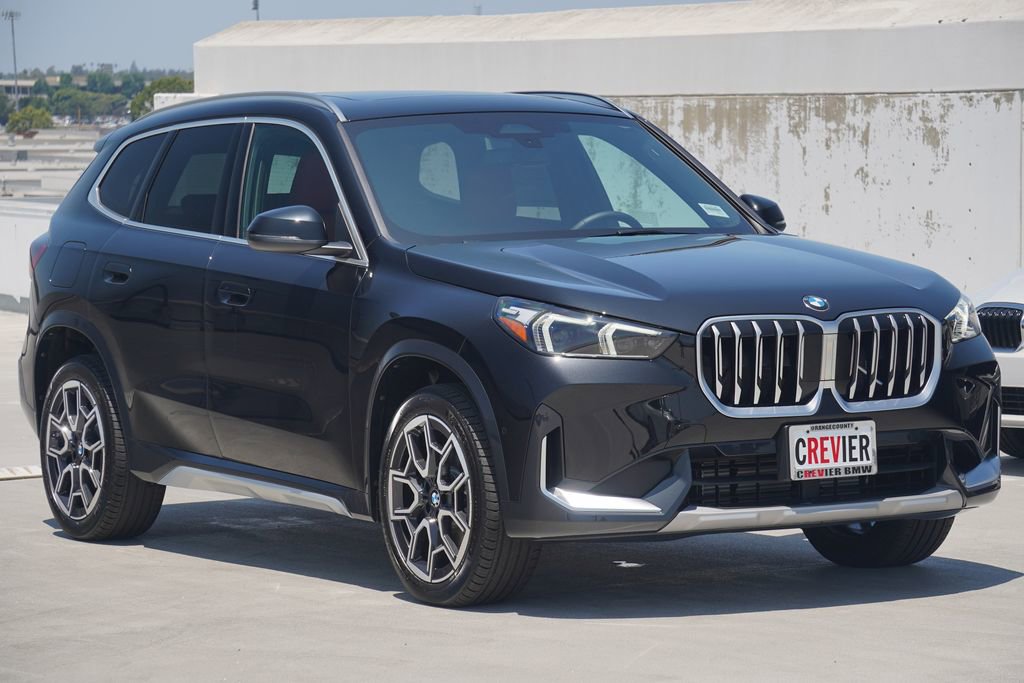 Used 2025 BMW X1 xDrive28i w/ Convenience Package image 3
