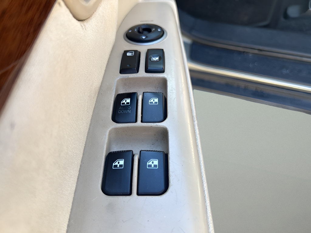 Used 2008 Hyundai Santa Fe AWD image 13