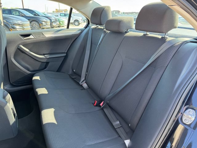 Used 2015 Volkswagen Jetta SE FWD image 15