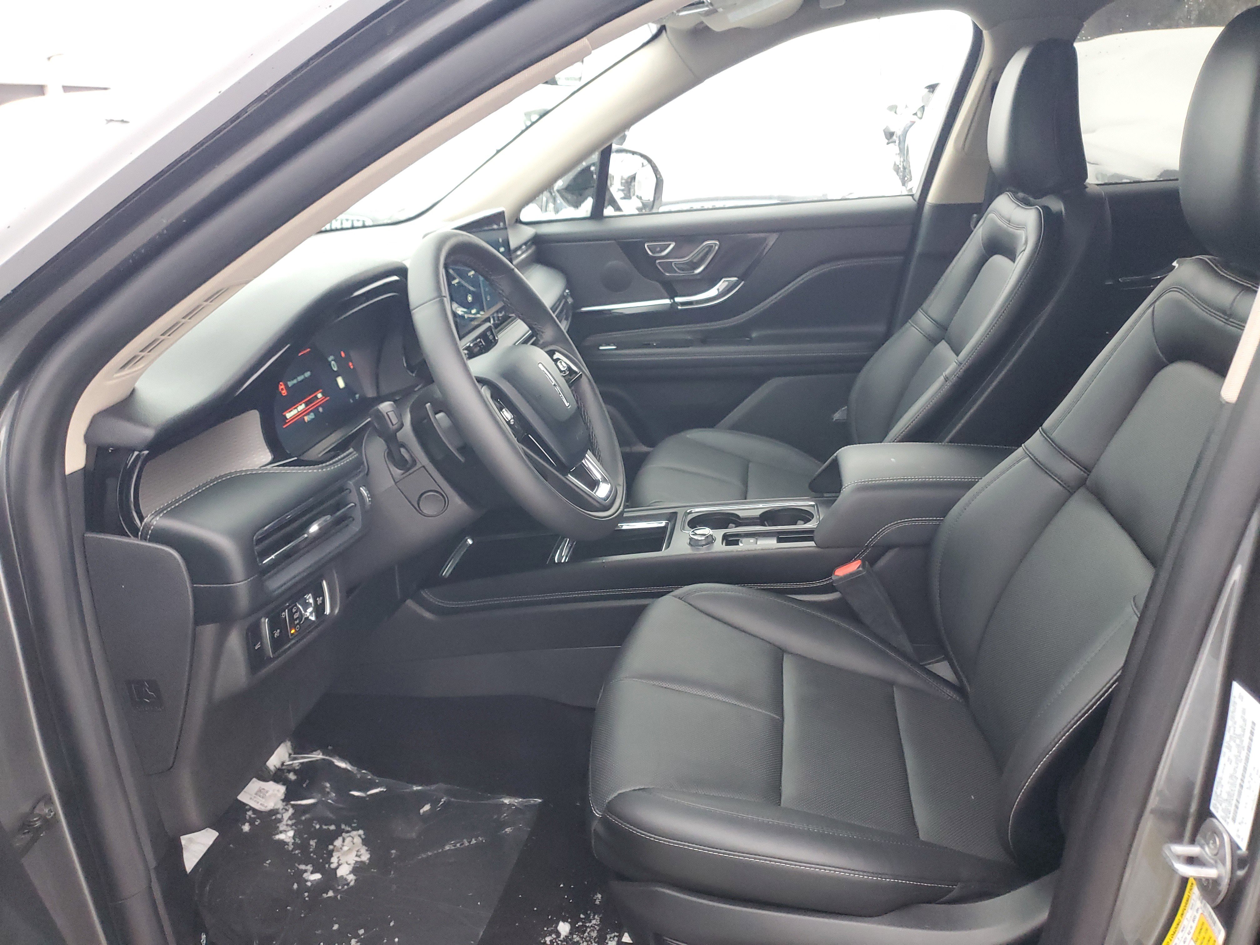 New 2025 Lincoln Corsair Reserve w/ Jet Appearance Package image 11