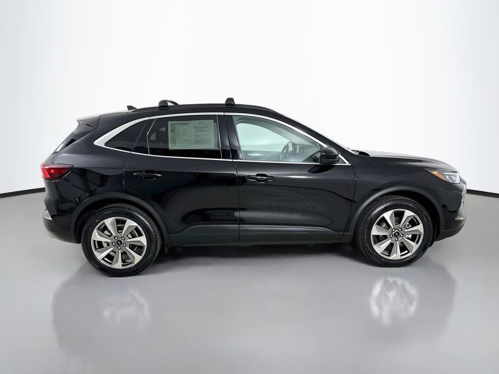 Used 2025 Ford Escape Platinum AWD/4WD image 9