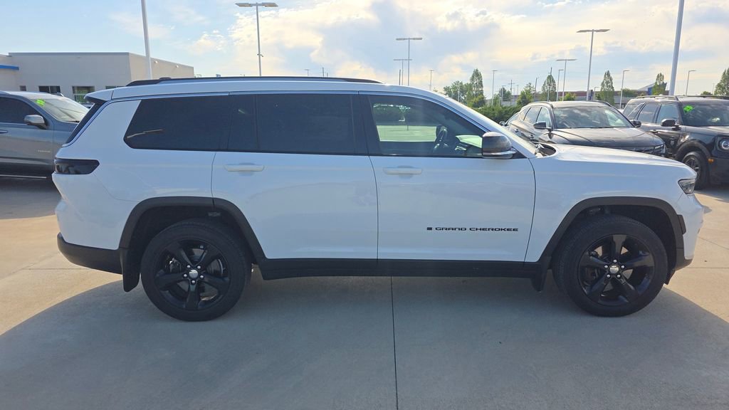 Certified 2021 Jeep Grand Cherokee L Limited w/ MOPAR Finishing Package AWD/4WD image 6