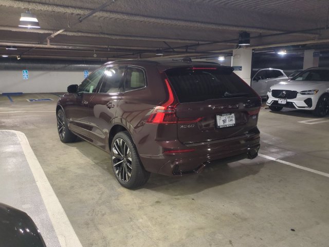 New 2026 Volvo XC60 B5 Ultra w/ Climate Package PRO AWD/4WD image 5