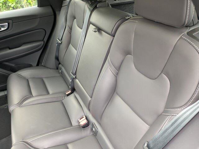 Used 2022 Volvo XC60 B6 Inscription w/ Advanced Package image 15