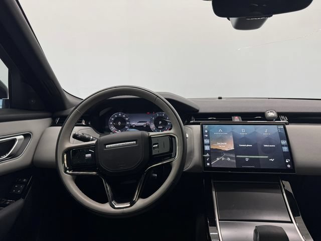 Used 2026 Land Rover Range Rover Velar S AWD/4WD image 3