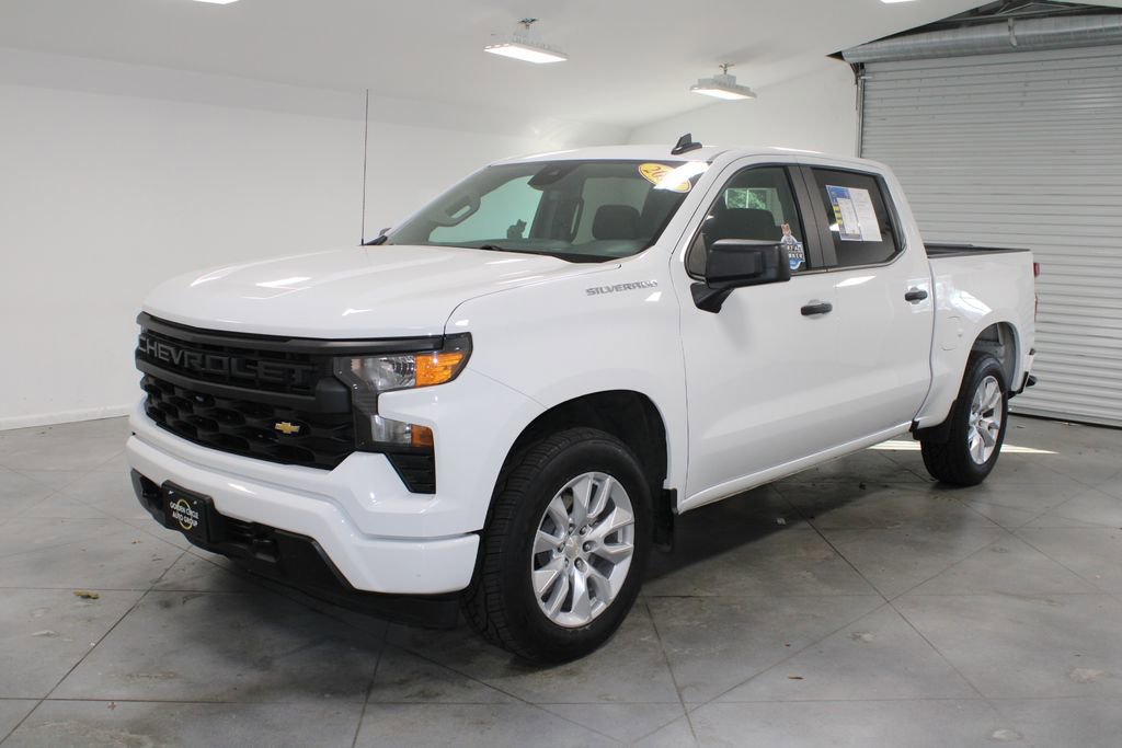 Used 2024 Chevrolet Silverado 1500 Custom image 4