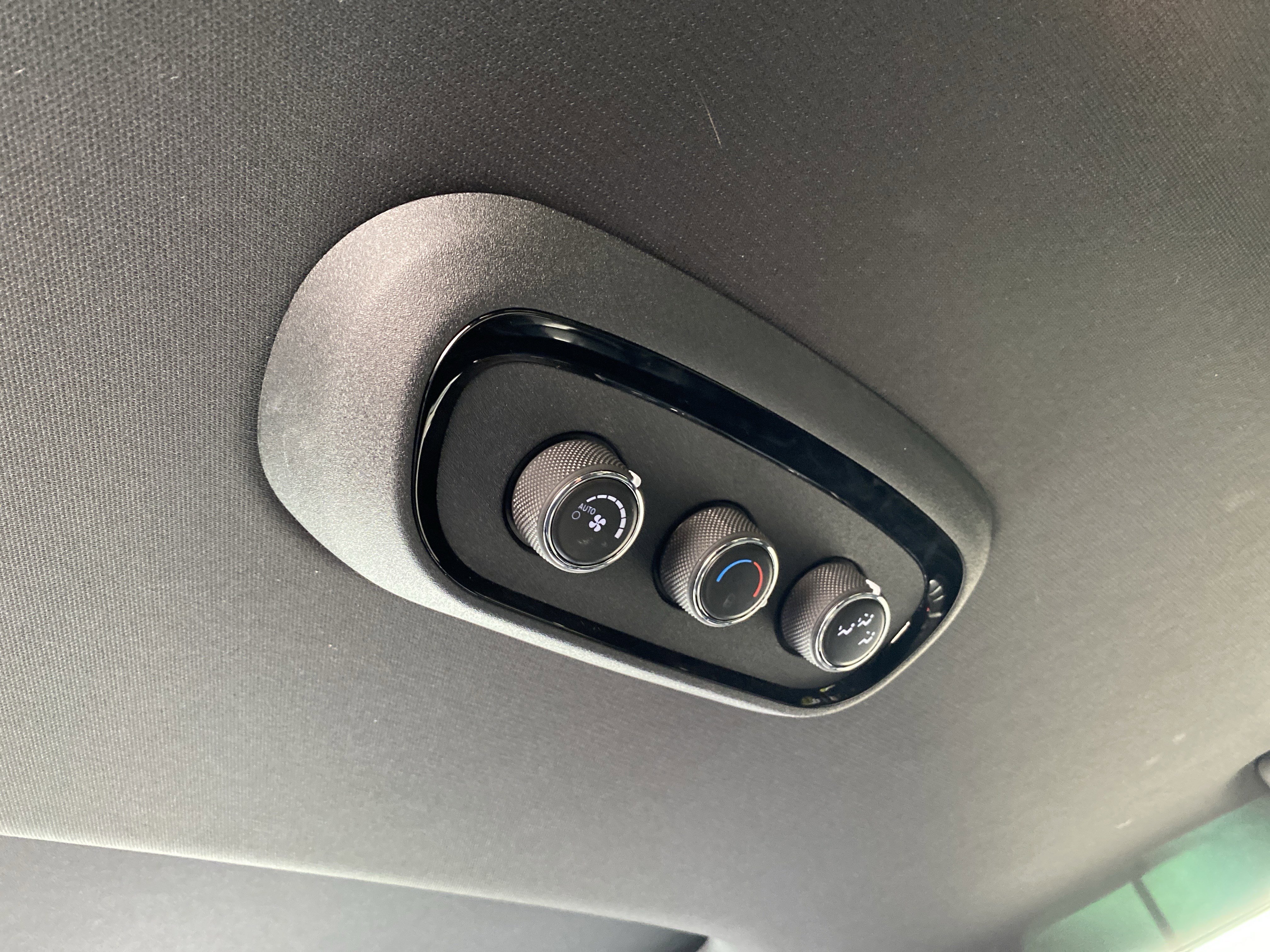 Used 2025 Dodge Durango R/T AWD/4WD image 30