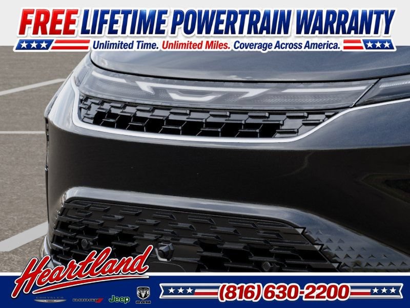 New 2027 Chrysler Pacifica Select w/ Family Tech Group AWD/4WD image 11