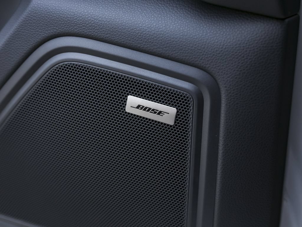 New 2025 Porsche Macan AWD/4WD image 31
