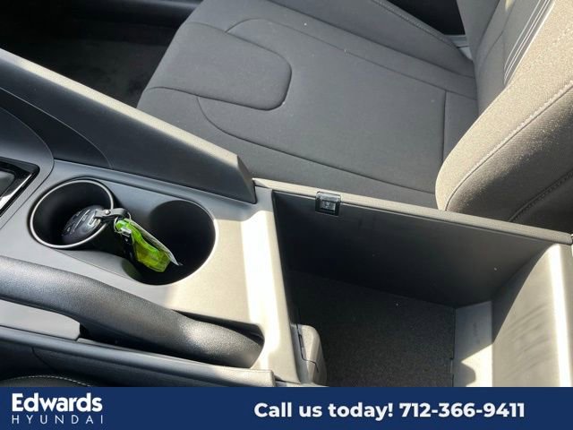 New 2025 Hyundai Elantra Sport image 29