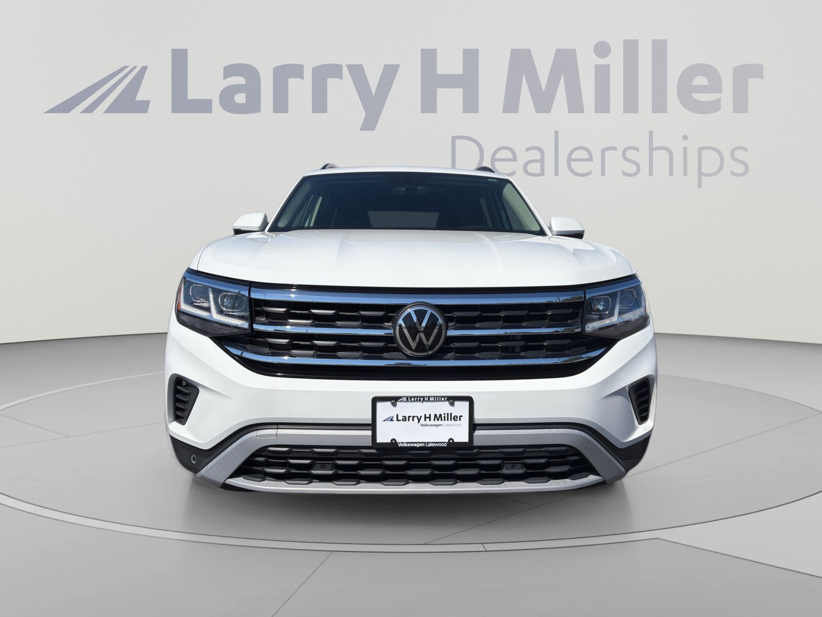 Used 2022 Volkswagen Atlas SE w/ Panoramic Sunroof Package FWD image 8