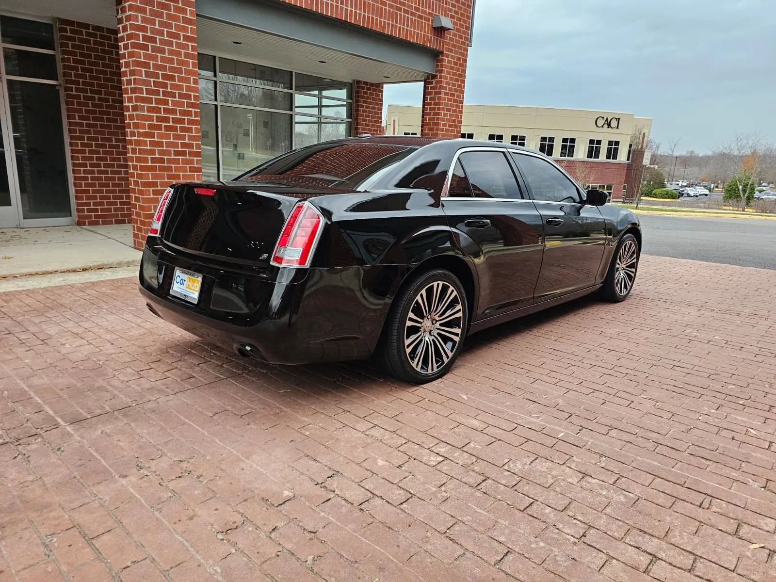 Used 2013 Chrysler 300 S w/ Luxury Group image 6