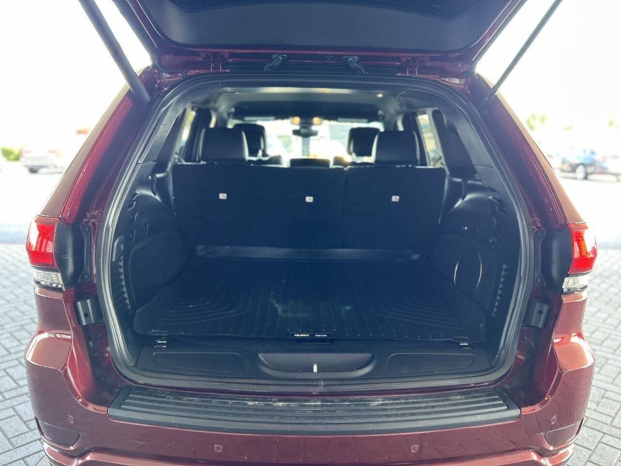 Used 2019 Jeep Grand Cherokee Altitude AWD/4WD image 67