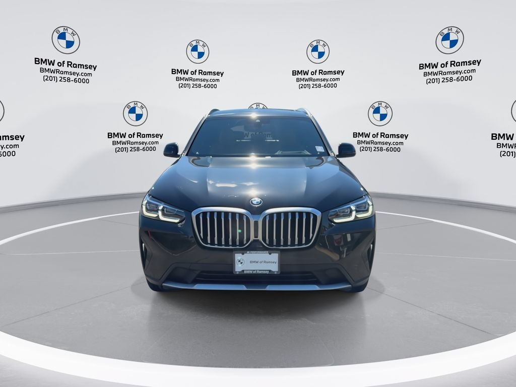 Used 2024 BMW X3 xDrive30i w/ Premium Package AWD/4WD image 3