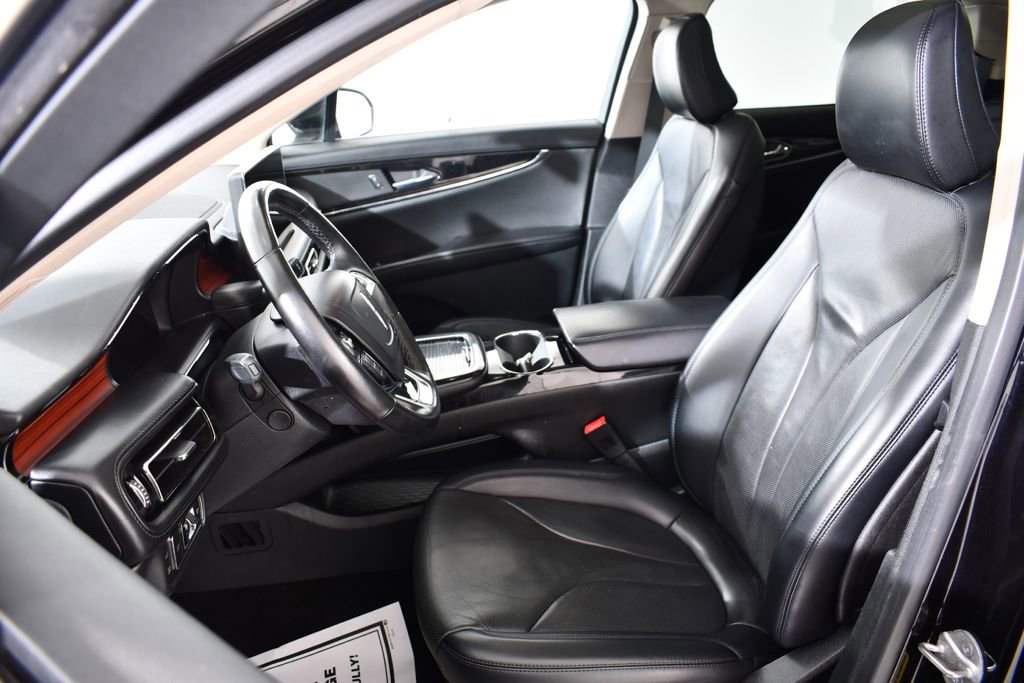 Used 2022 Lincoln Nautilus Reserve image 6