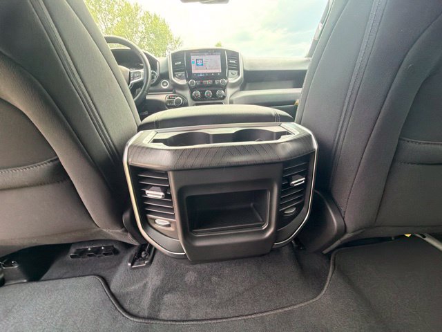 Used 2026 RAM 1500 Express AWD/4WD image 16