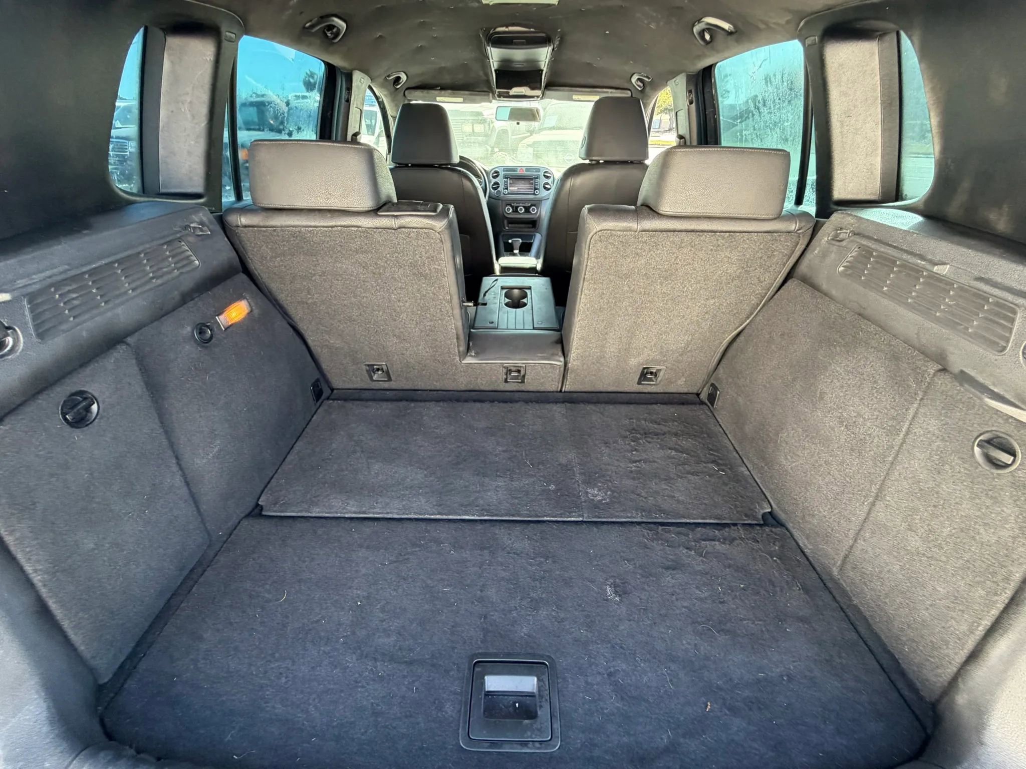 Used 2010 Volkswagen Tiguan S FWD image 17