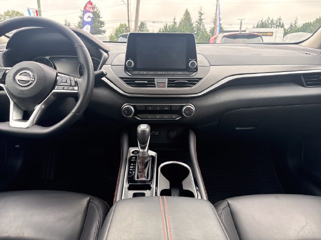 Used 2025 Nissan Altima 2.5 SR AWD/4WD image 25