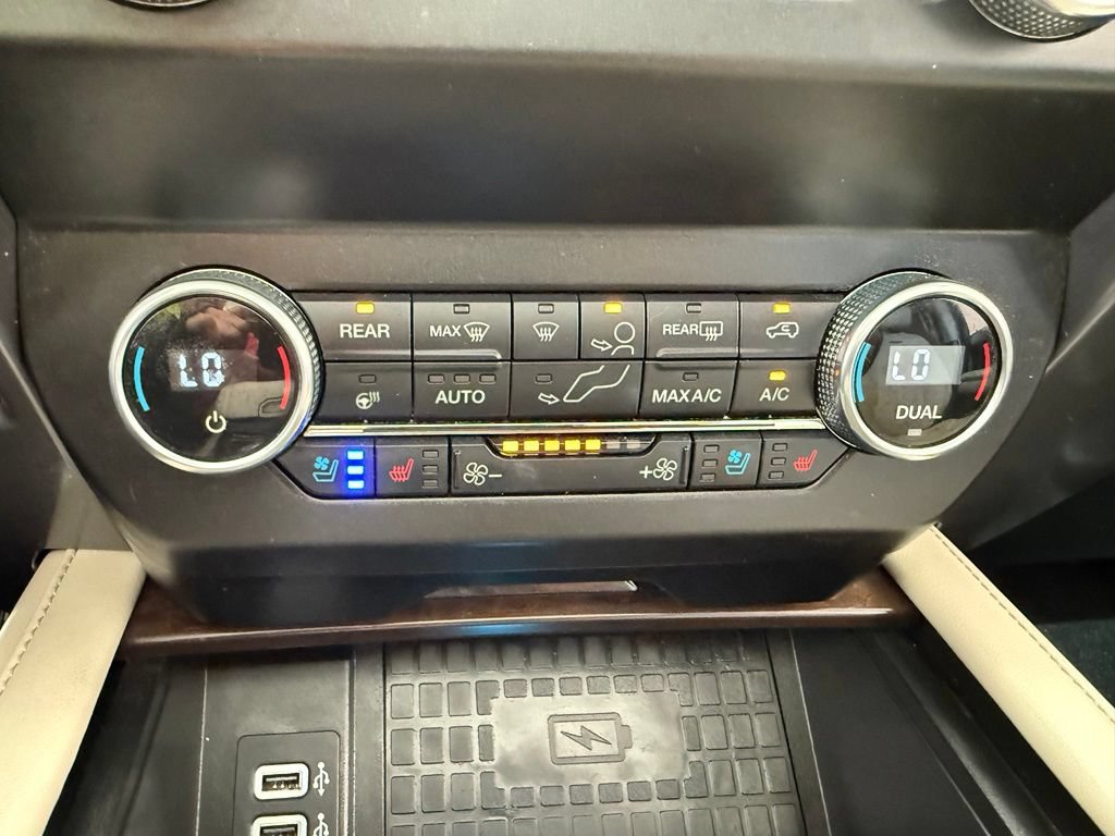 Used 2019 Ford Expedition Platinum RWD image 44