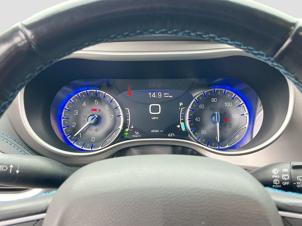 Certified 2021 Chrysler Pacifica Touring-L w/ Uconnect Theater Family Group image 12