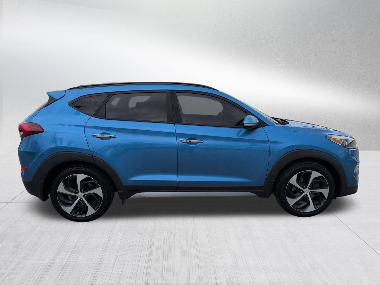 Used 2017 Hyundai Tucson Limited w/ Limited Ultimate Package 03 image 6