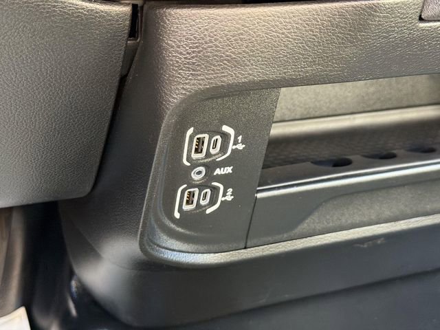 Used 2022 RAM 5500 Tradesman RWD image 33