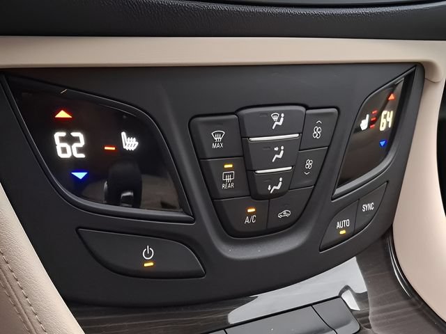 Used 2020 Buick Envision Preferred AWD/4WD image 12