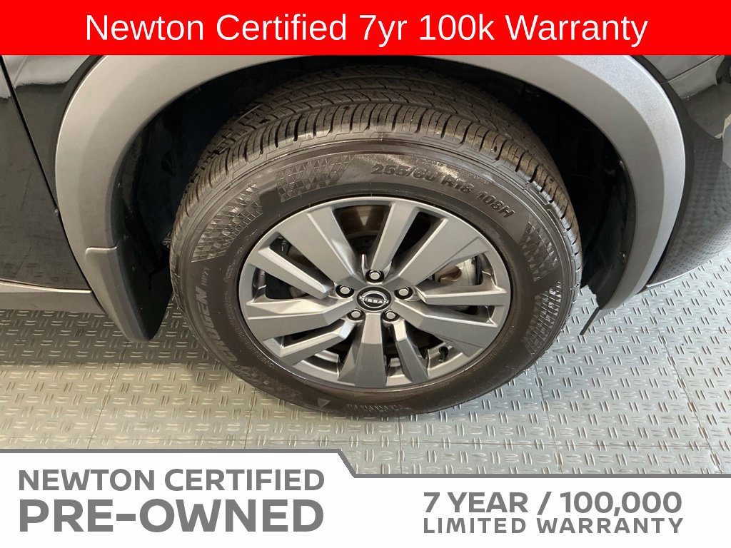 Used 2025 Nissan Pathfinder SV FWD image 46
