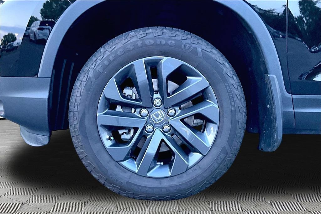 Used 2025 Honda Ridgeline Sport image 23