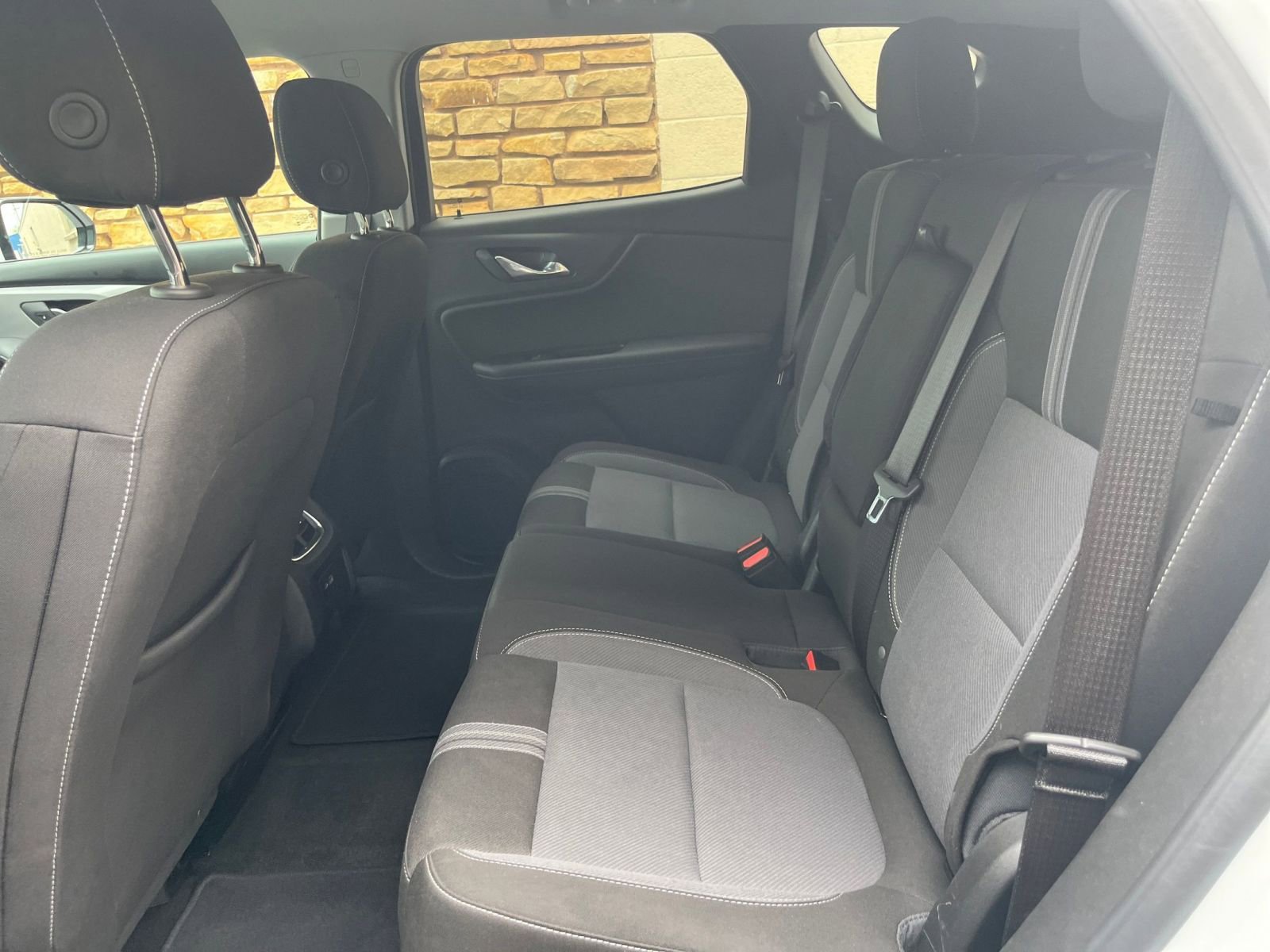 Used 2025 Chevrolet Blazer LT image 27