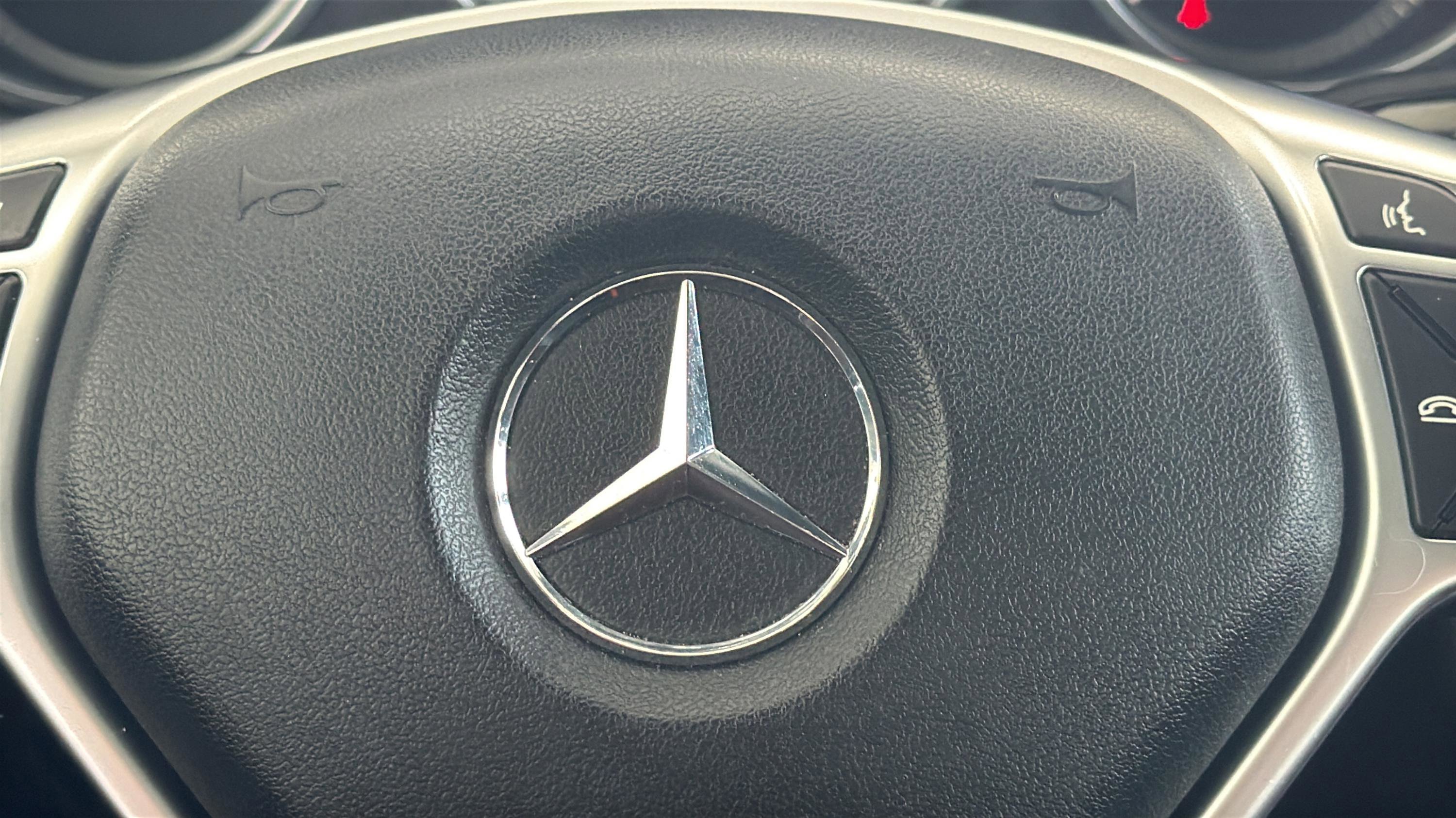 Used 2016 Mercedes-Benz E 350 Sedan image 35