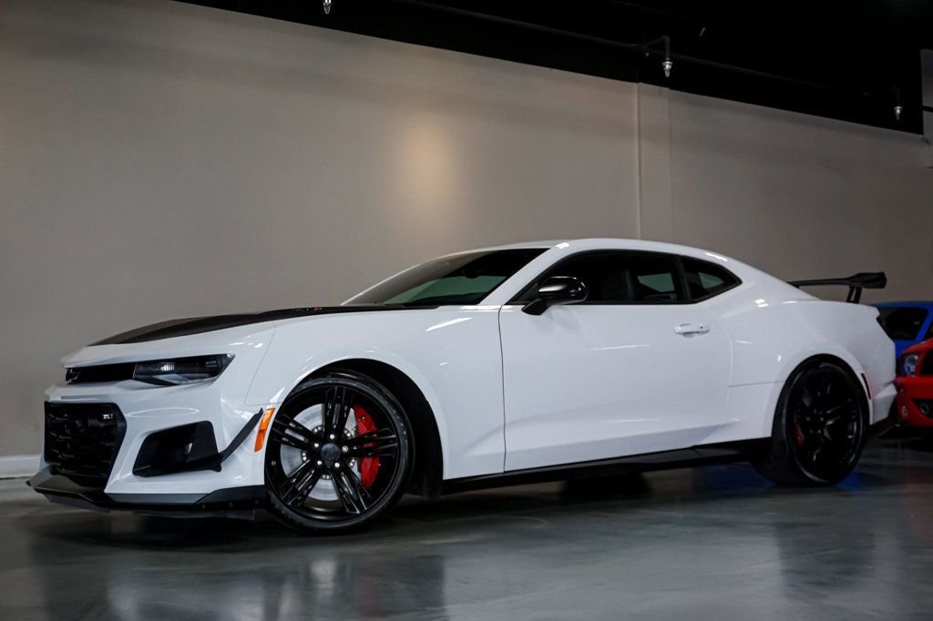Used 2020 Chevrolet Camaro ZL1 image 91