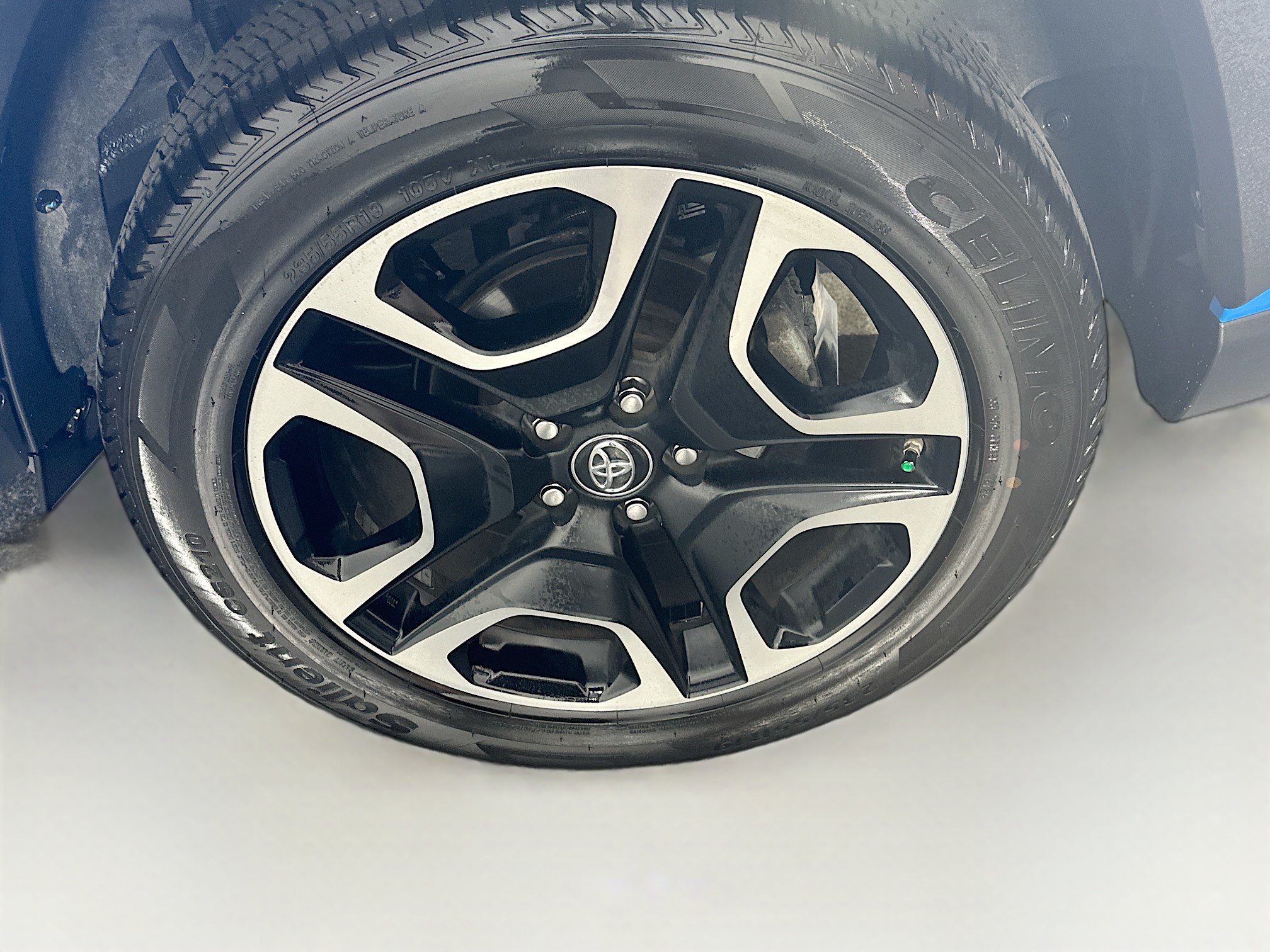 Used 2019 Toyota RAV4 Adventure AWD/4WD image 11