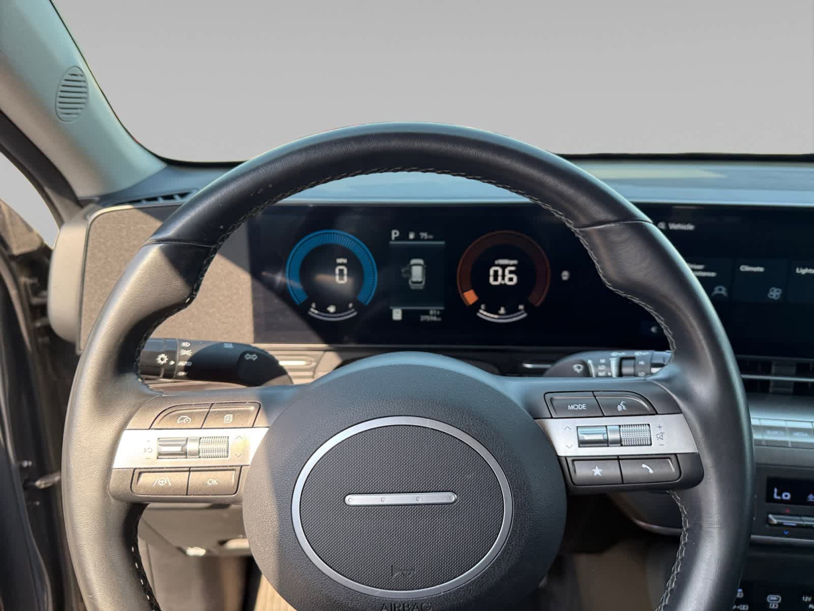 Used 2025 Hyundai Kona SEL AWD/4WD image 14