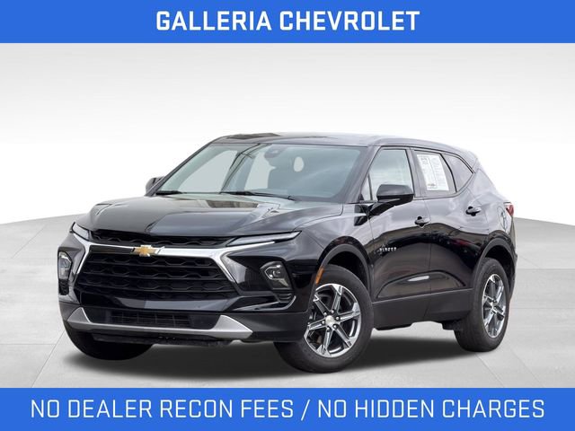Used 2025 Chevrolet Blazer LT image 1