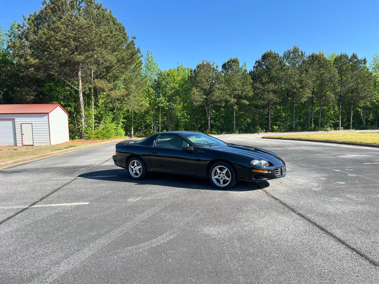 Used 2000 Chevrolet Camaro Z28 w/ SS Performance/Appearance Pkg RWD image 12