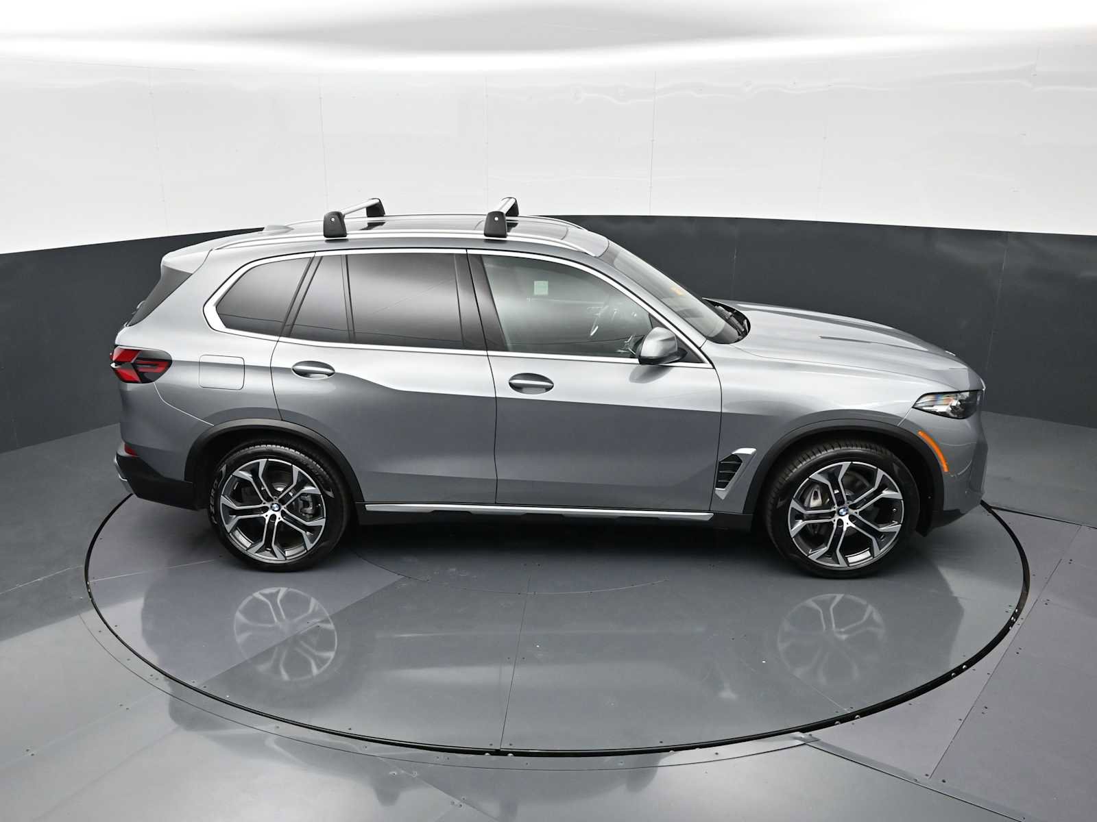 Certified 2024 BMW X5 sDrive40i w/ Parking Assistance Package RWD image 20