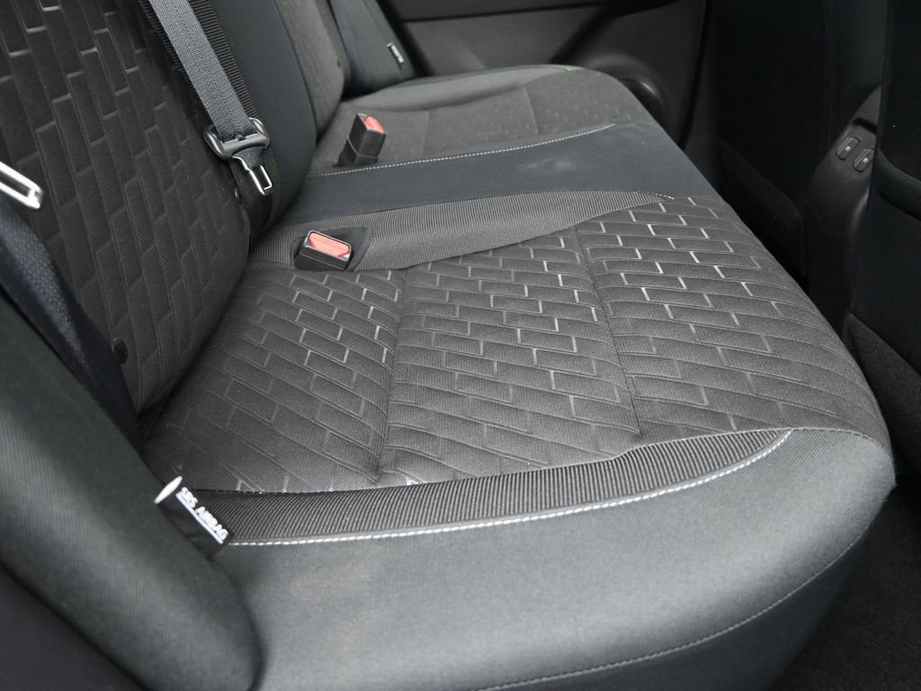 Used 2024 Nissan Kicks SV FWD image 21