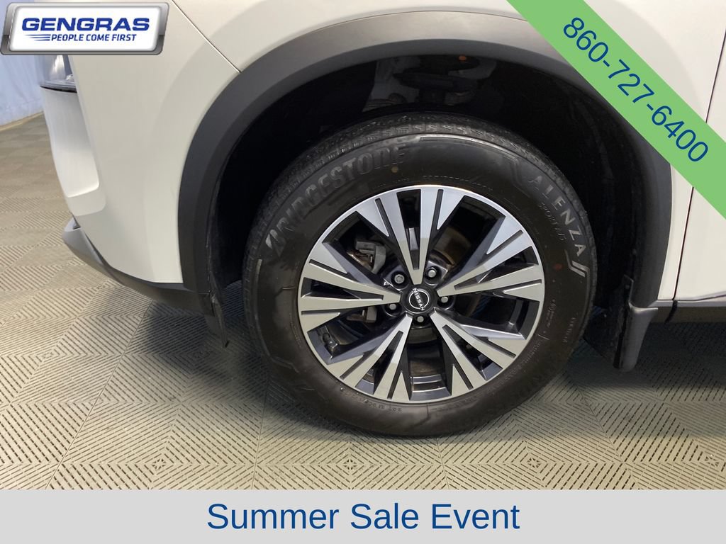 Used 2023 Nissan Rogue SV AWD/4WD image 45