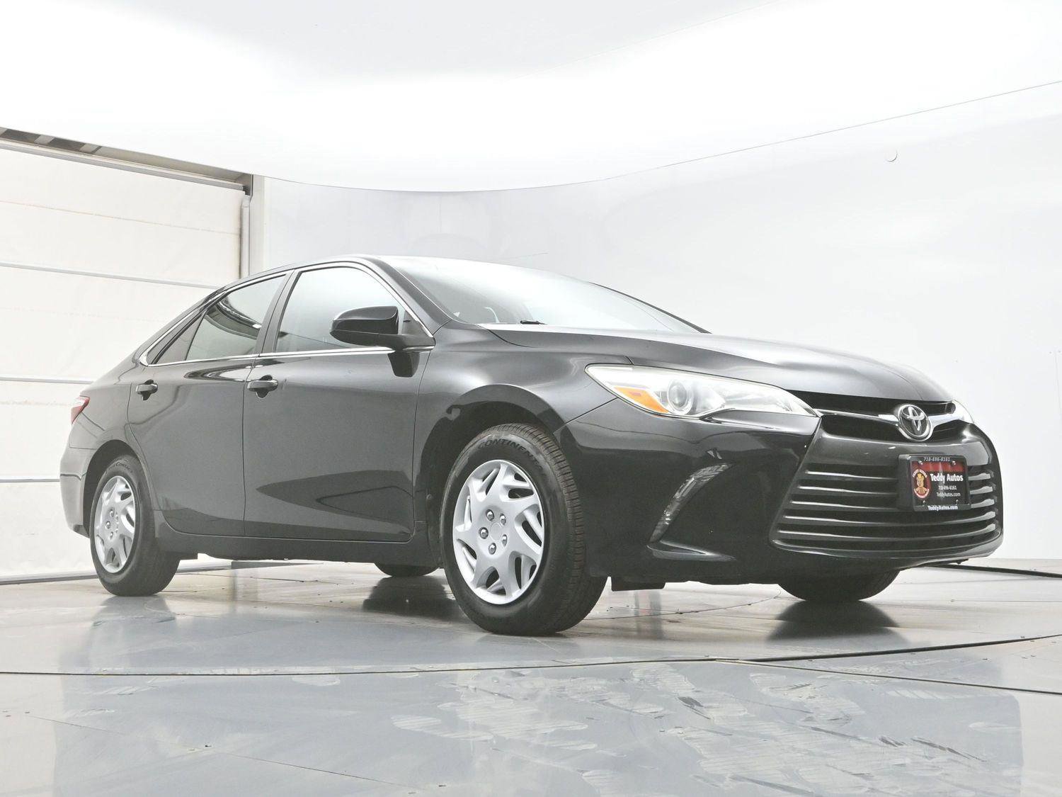 Used 2015 Toyota Camry LE FWD image 26