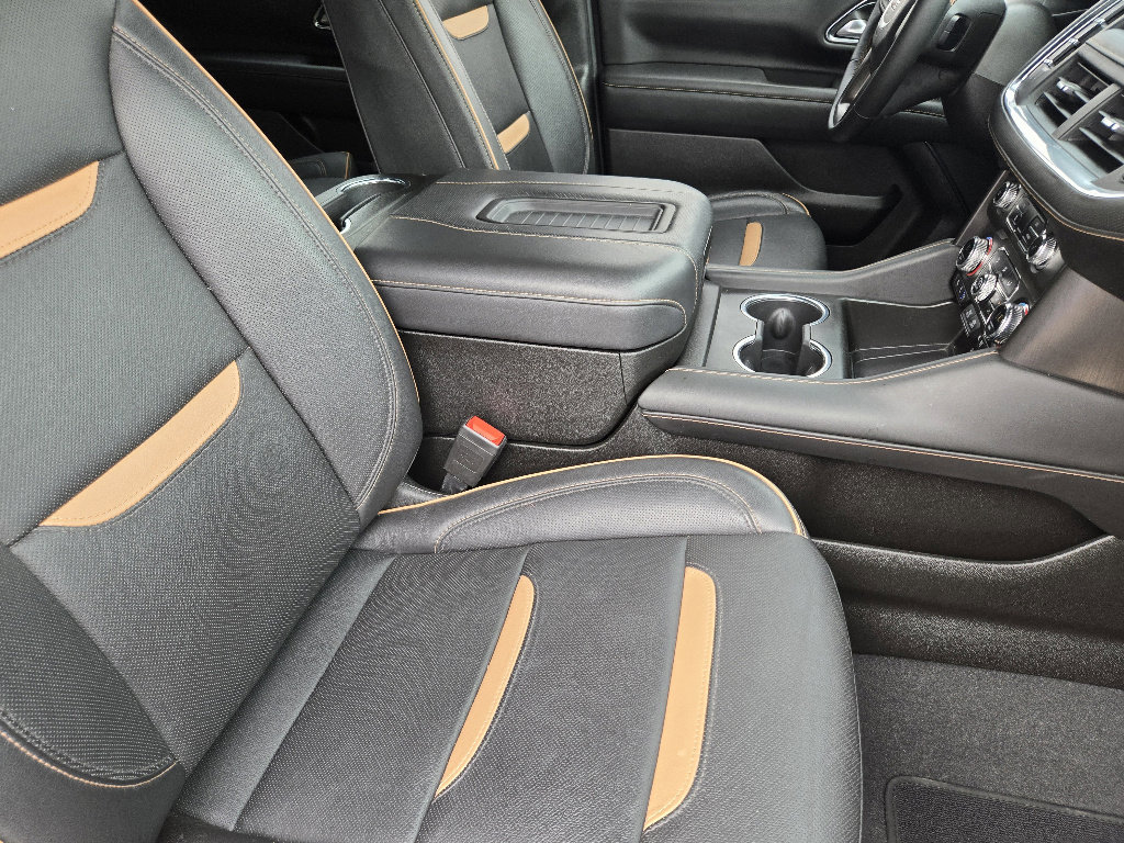 Used 2023 GMC Yukon AT4 w/ AT4 Premium Plus Package image 19