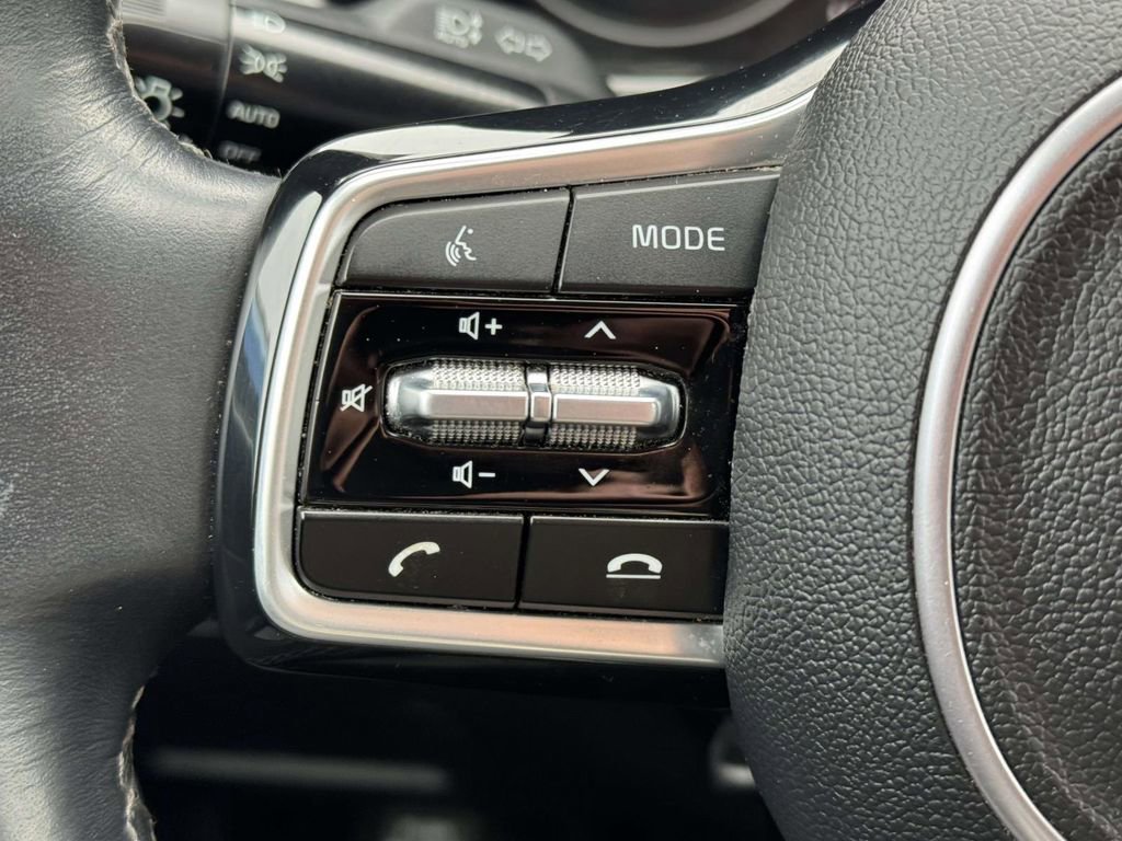 Used 2023 Kia Sorento S w/ Panoramic Sunroof Package image 19